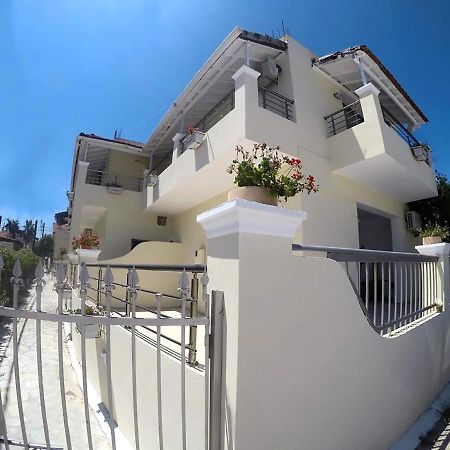 Jessica'S Studios & Apartments Kávos Екстериор снимка