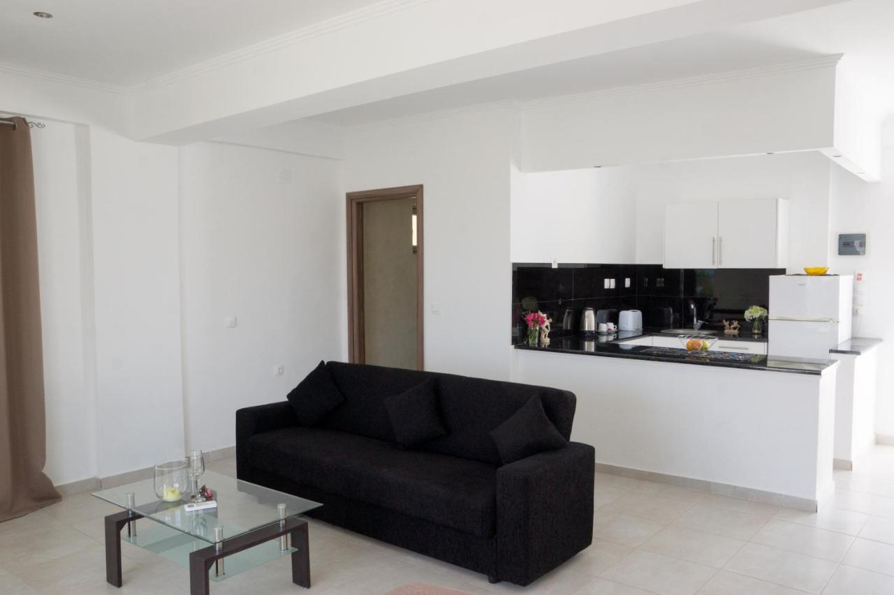 Jessica'S Studios & Apartments Kávos Екстериор снимка
